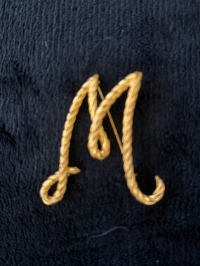Gold Tone Letter M Brooch Pin - Rope Script